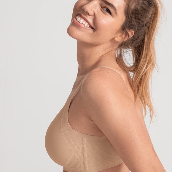 NWT HONEYLOVE Silhouette Wire-Free Bra
color rose tan Sz Large 
$64.00 - Picture 4 of 13